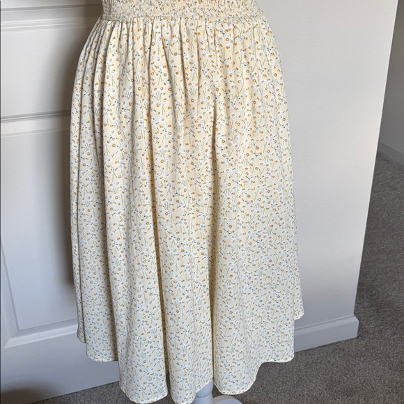 Ivy City Co XS butter yellow and baby blue Floral Smocked Midi Dress Puff Sleeve - Picture 8 of 10